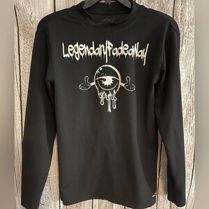 DCG Legendary Fade Away LS T-Shirt. Black with white graphics. EUC